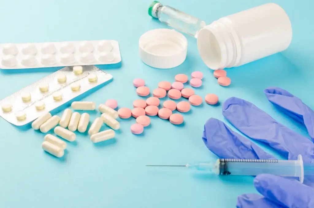 Non hormonal menopause treatment options medicines/syringe