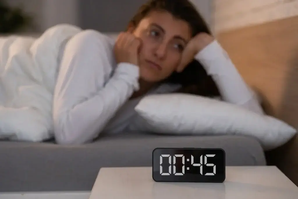 Melatonin vs Progesterone: Sleep Problems During Perimenopause