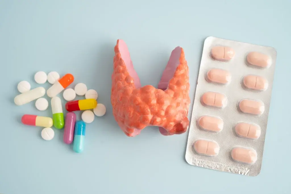 Confused between thyroid imbalance and hormonal imbalance? Learn the key differences, symptoms, diagnosis methods, and treatment options related to thyroid hormones and overall hormone health.