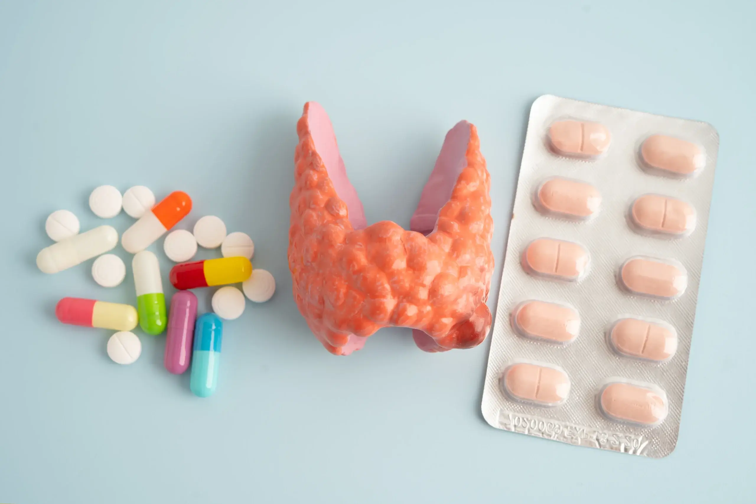 Confused between thyroid imbalance and hormonal imbalance? Learn the key differences, symptoms, diagnosis methods, and treatment options related to thyroid hormones and overall hormone health.